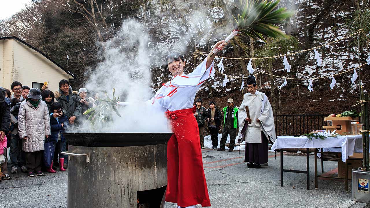 四万湯立祭