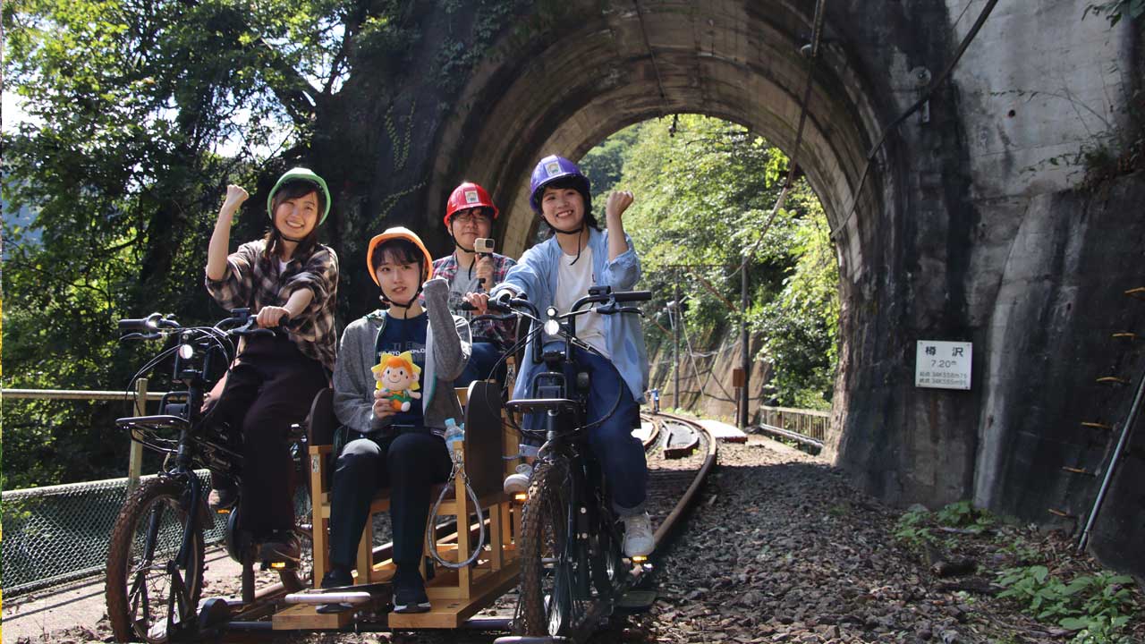 自転車型トロッコ吾妻峡レールバイクアガッタン
